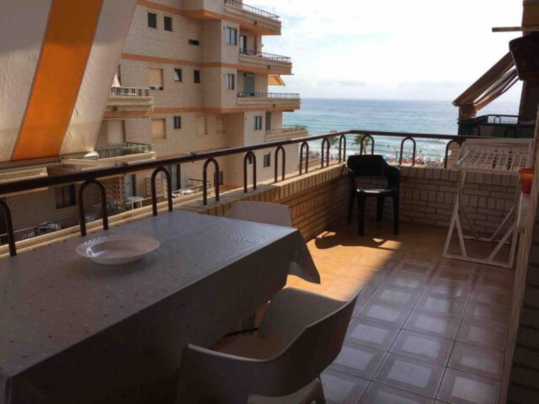 Apartamento Oropesa Del Mar En Primera Linea De Playa Bagian luar foto